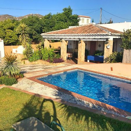نيرخا Villa Las Mercedes المظهر الخارجي الصورة