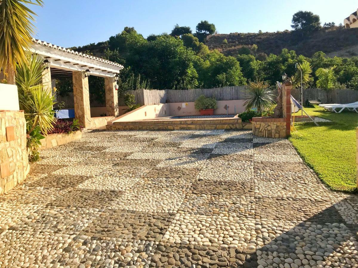 نيرخا Villa Las Mercedes المظهر الخارجي الصورة